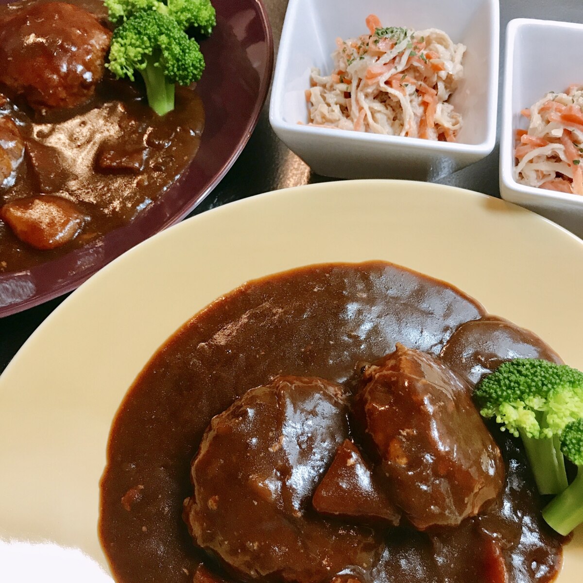 ビーフシチューの残りで煮込みハンバーグ レシピ 作り方 By ぽんこんちゃん 楽天レシピ ビーフシチューの残りで煮込みハンバーグ レシピ 作り方 By ぽんこんちゃん 楽天レシピ